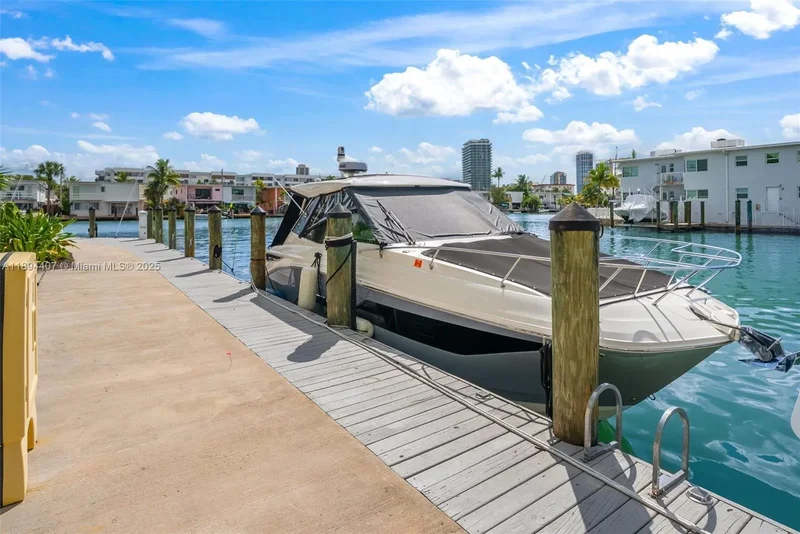 33 N Shore Dr, Miami Beach, Florida, United States. - Photo 14