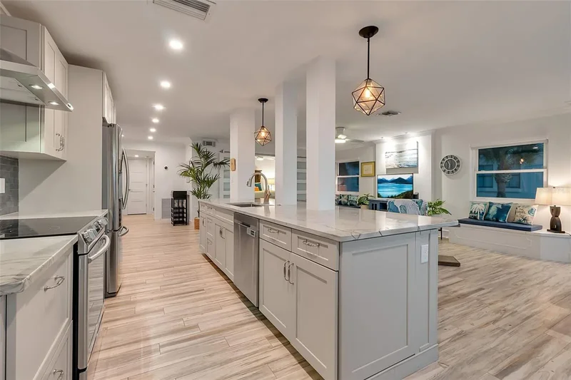 226 GOLDEN GATE POINT, Sarasota, Florida, United States. - Photo 16