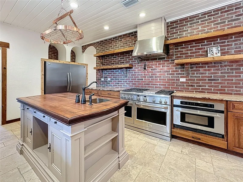 19600 E STATE ROAD 64, Bradenton, Florida, United States. - Photo 13