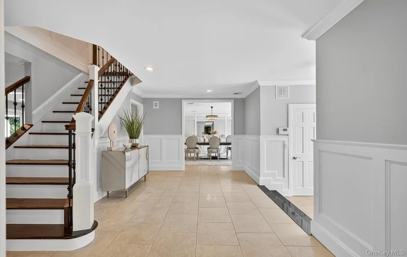 182 Yukon Drive, Woodbury, NY 11797, Woodbury, New York, United States. - Photo 12