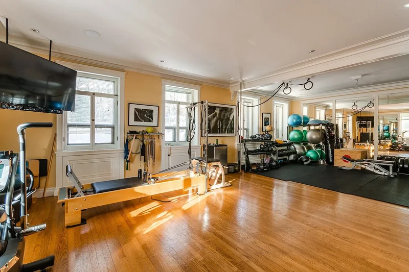 1475 Av. des Pins O., Montreal, QC H3G1B3, Montreal, Quebec, Canada. - Photo 30