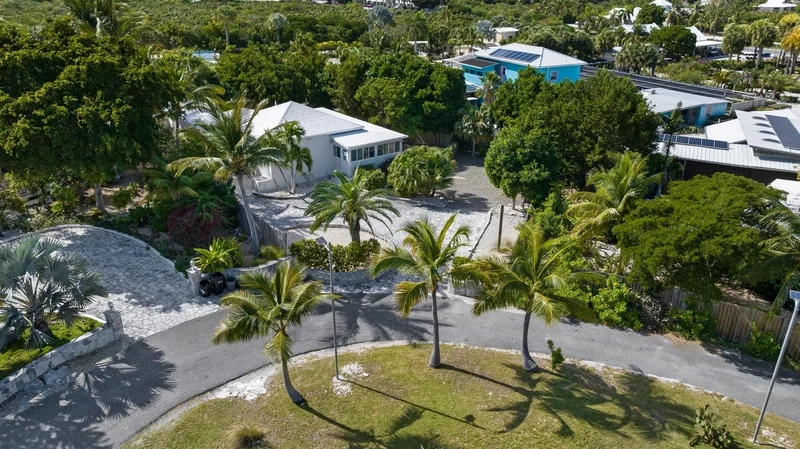 Grace Bay, Caicos Islands, Turks and Caicos Islands. - Photo 23