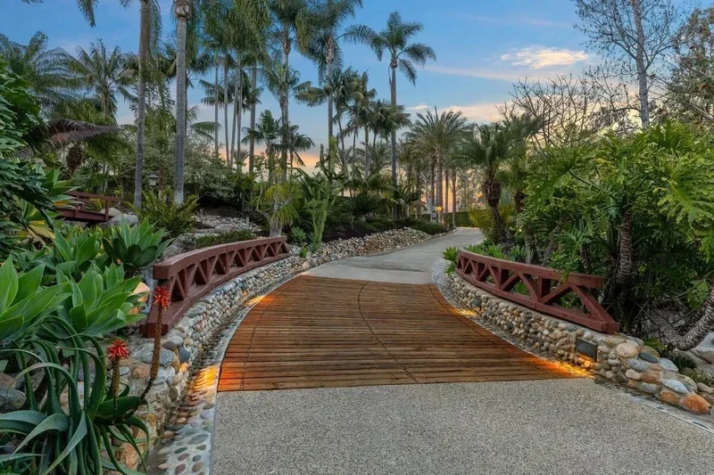 16337 Los Arboles, Rancho Santa Fe, California, United States. - Photo 26