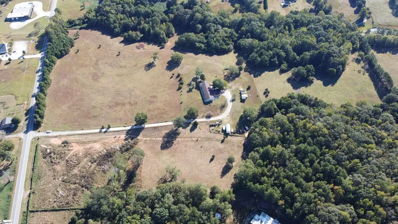 942 S J Workman Highway, Woodruff, SC 29388, Woodruff, South Carolina, United States. - Photo 15