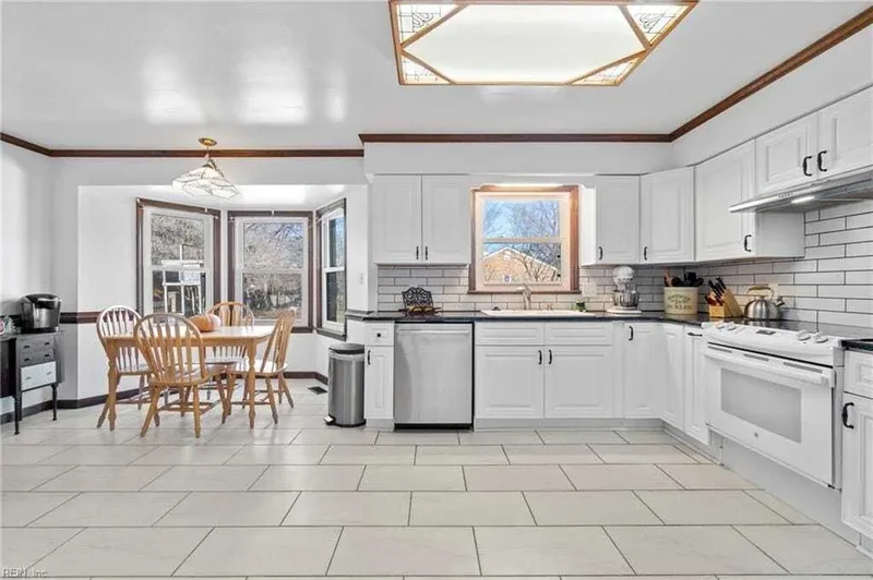 320 Windlesham Drive, Chesapeake, Virginia, United States. - Photo 18