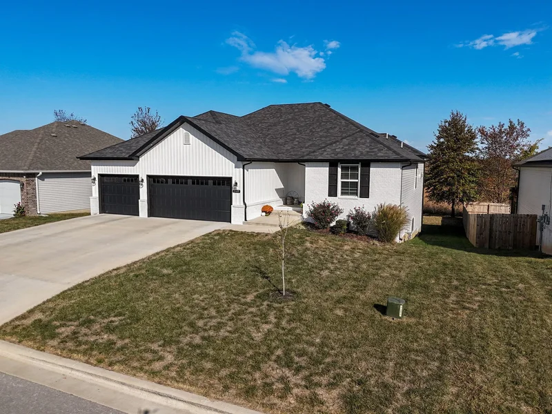 2745 E Bradford Street, Republic, MO 65738, Republic, Missouri, United States. - Photo 25