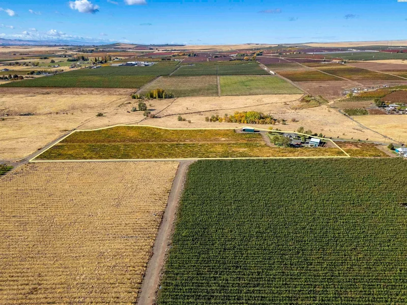 22207/22003 Gerrick Road, Benton City, WA 99320, Benton City, Washington, United States. - Photo 23