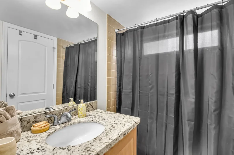 1133 W Ocean Drive #4, Key Colony Beach, FL 33050, Key Colony Beach, Florida, United States. - Photo 37
