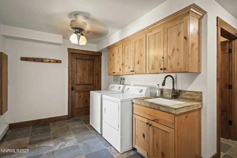 389 Mottsville Lane, Gardnerville, NV 89460, Gardnerville, Nevada, United States. - Photo 45