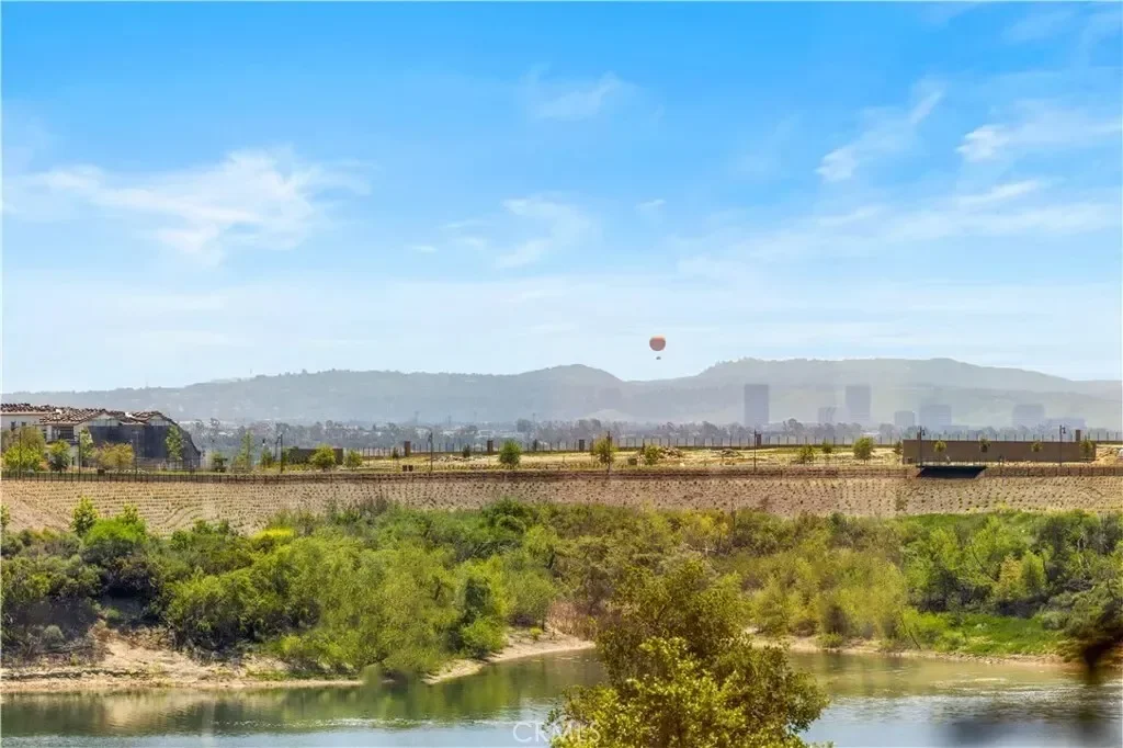 163 Summerland, Irvine, California, United States. - Photo 49