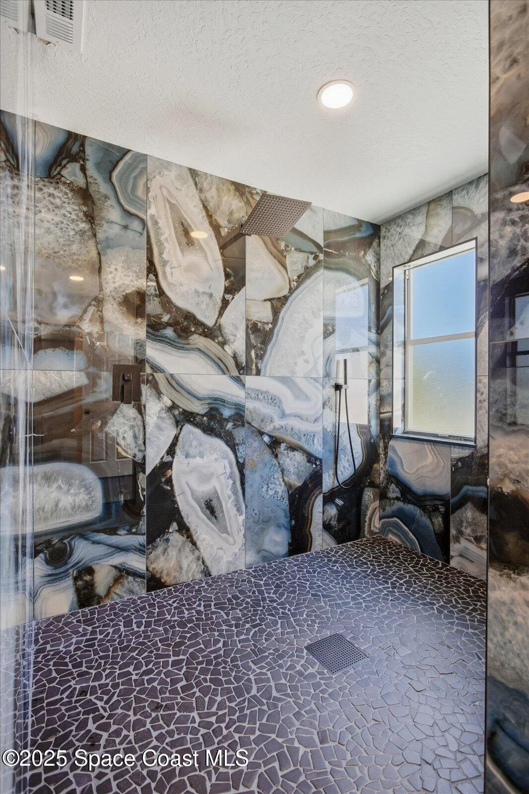 Gallery photo 2