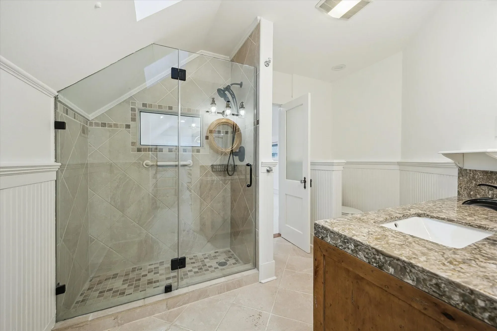 208 E 12th Street, Houston, Texas, United States. - Photo 14