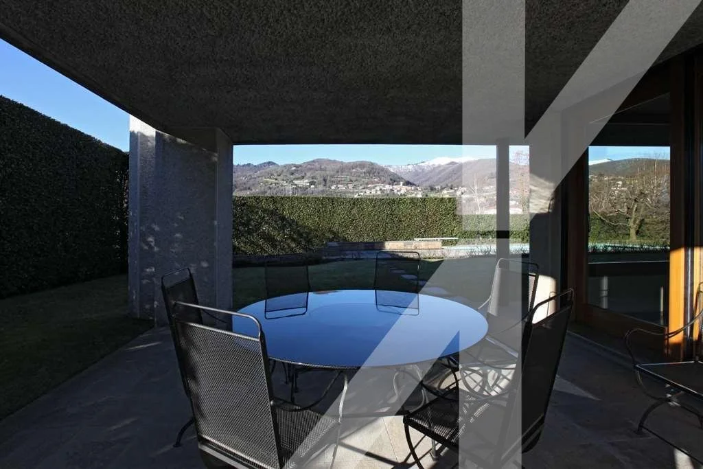 Exterior photo 3