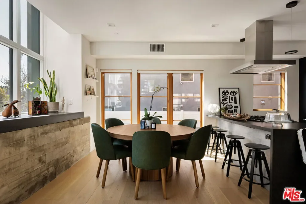 1033 N Vista Street D, Los Angeles, California, United States. - Photo 14