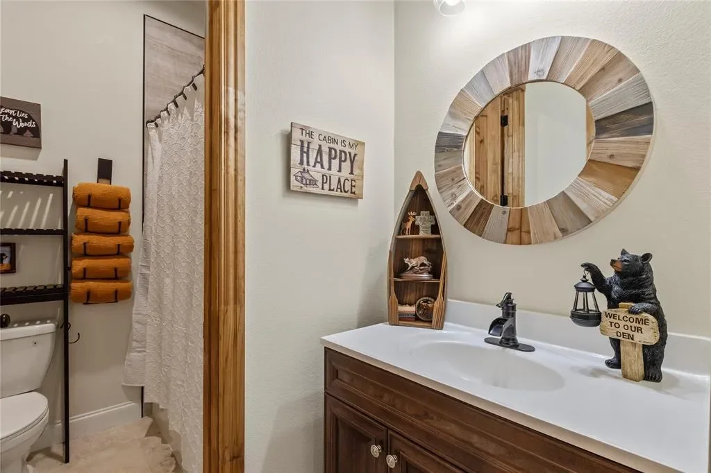 313 Cedar Creek Landing Lane, Mabank, Texas, United States. - Photo 16