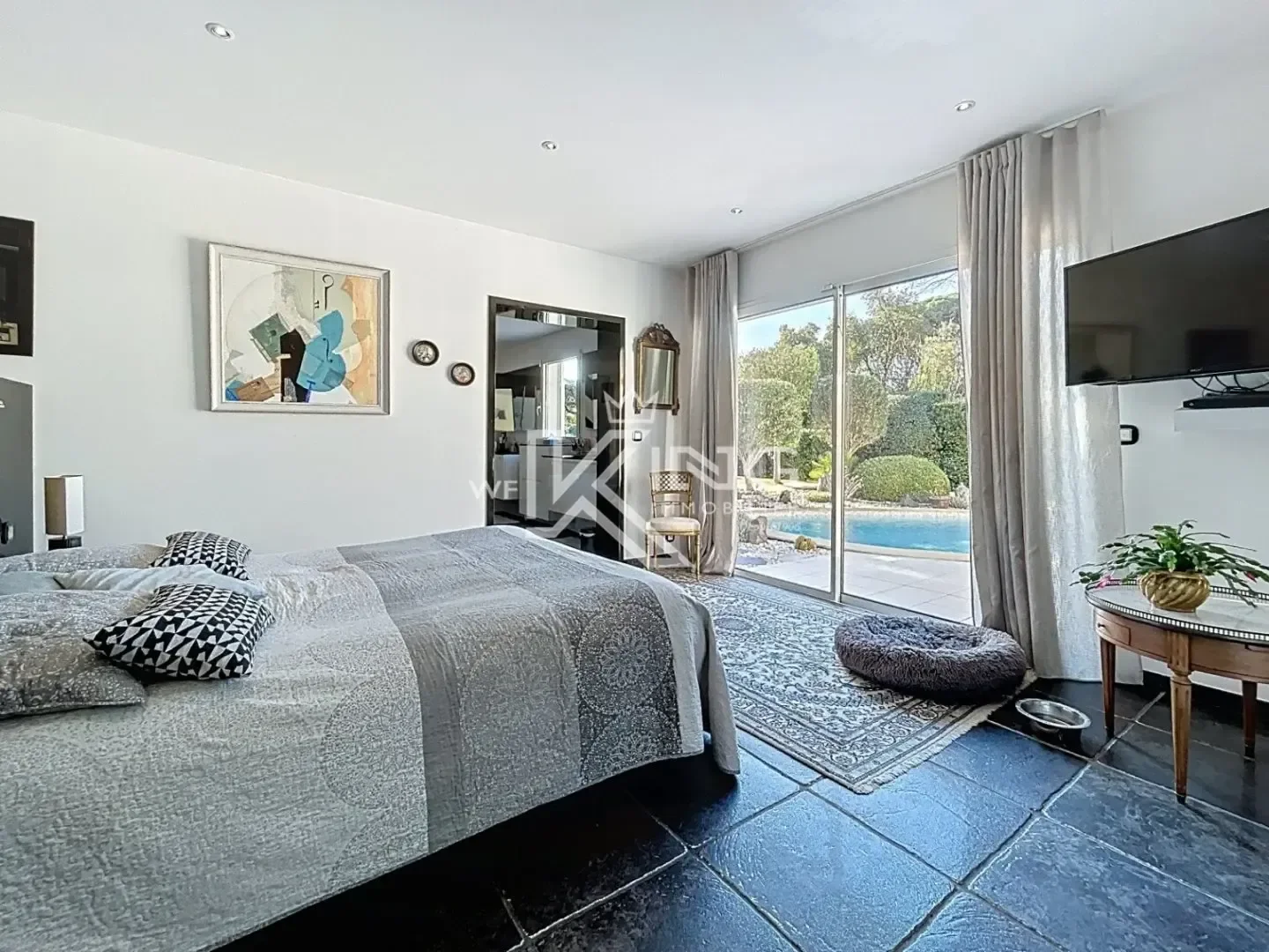 Gallery photo 6