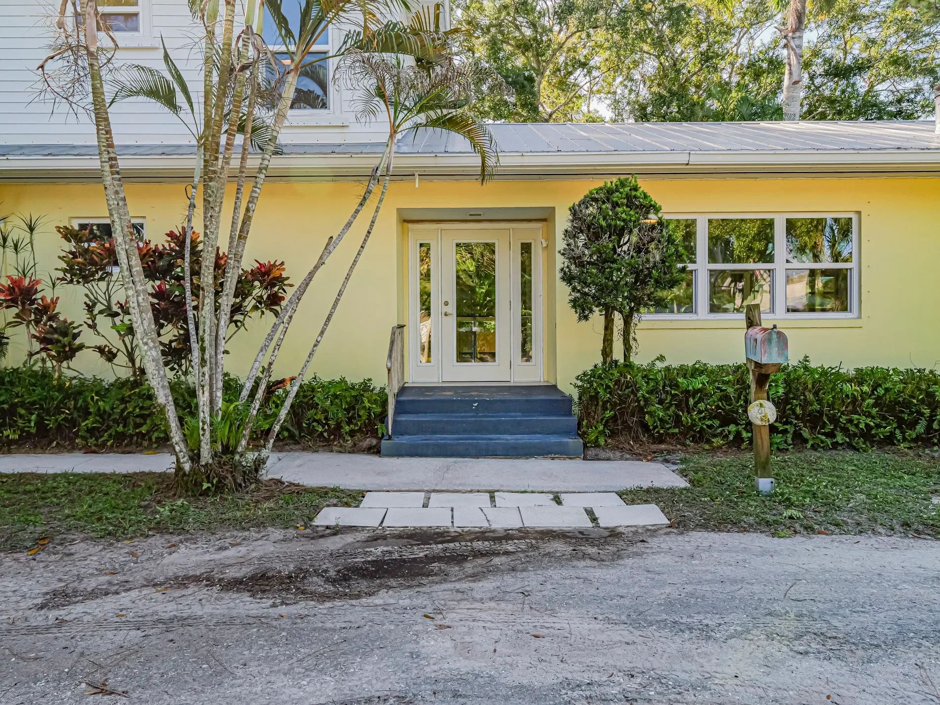 975 25th Street , Vero Beach, FL 32960, Vero Beach, Florida, United States. - Photo 4