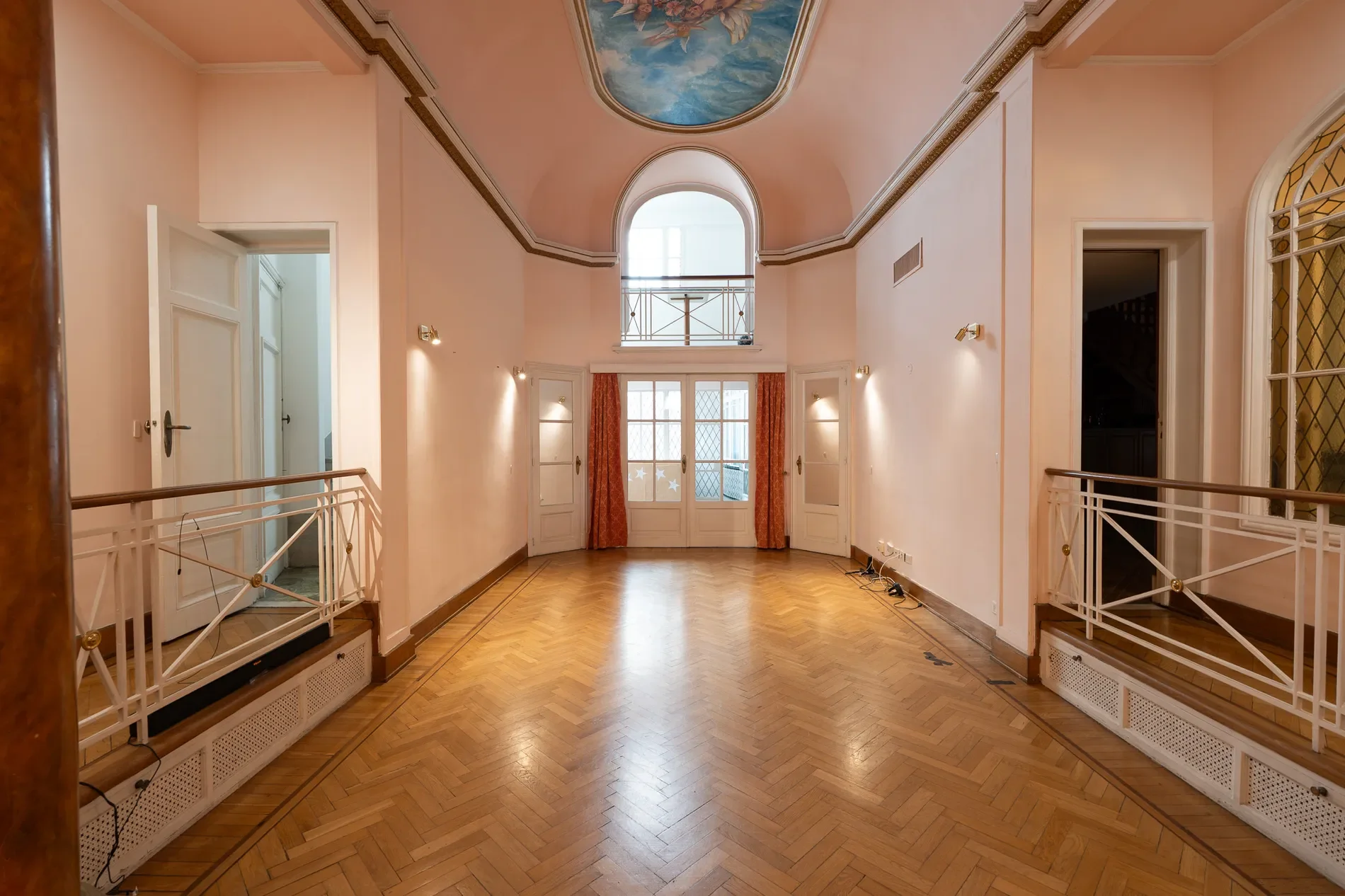 Gallery photo 6