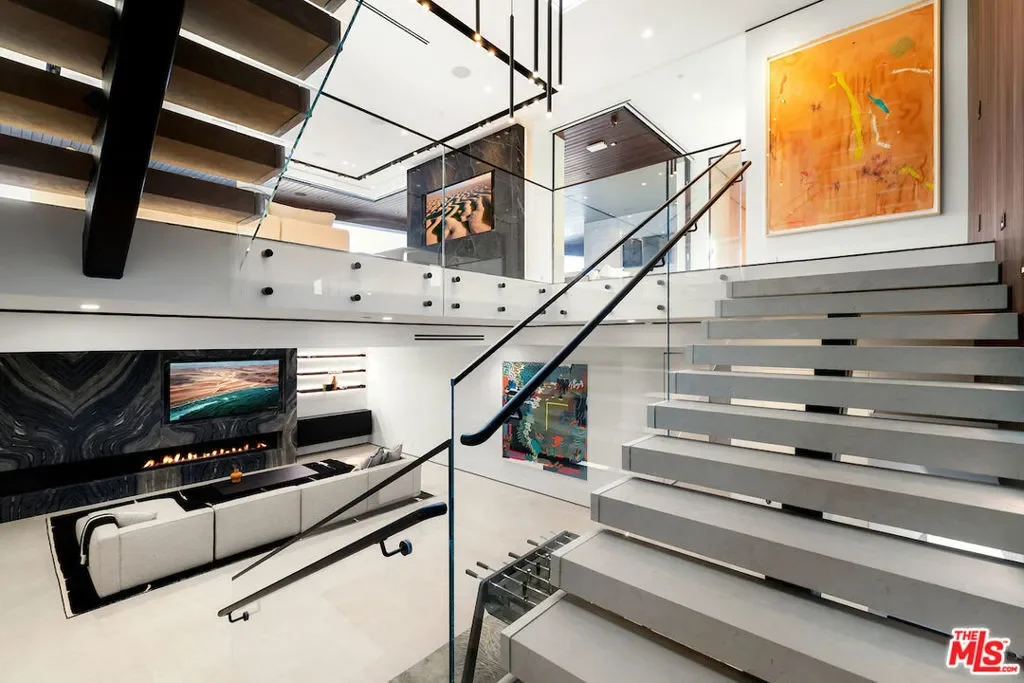 8116 Laurel View Drive, Los Angeles, California, United States. - Photo 52