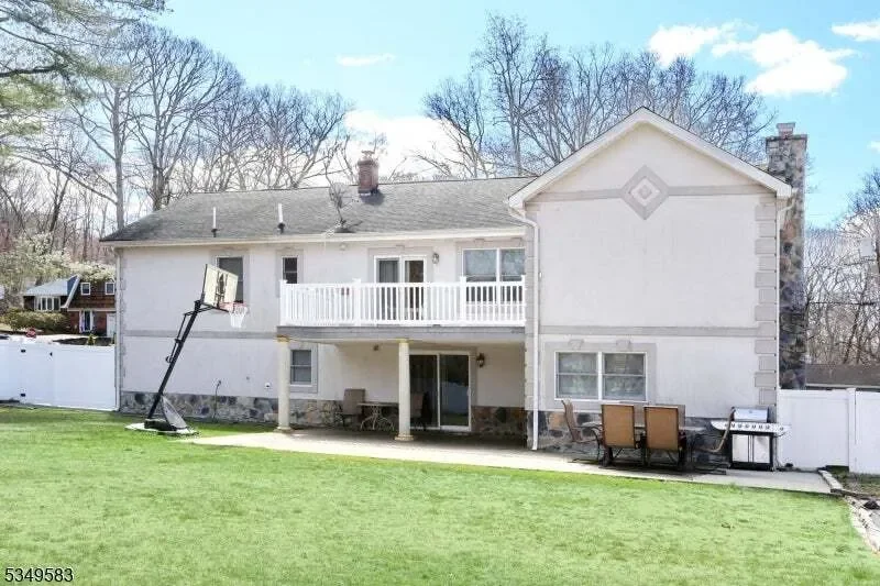 50 Roger Ct, Ringwood Boro, NJ 07456, Ringwood, New Jersey, United States. - Photo 32