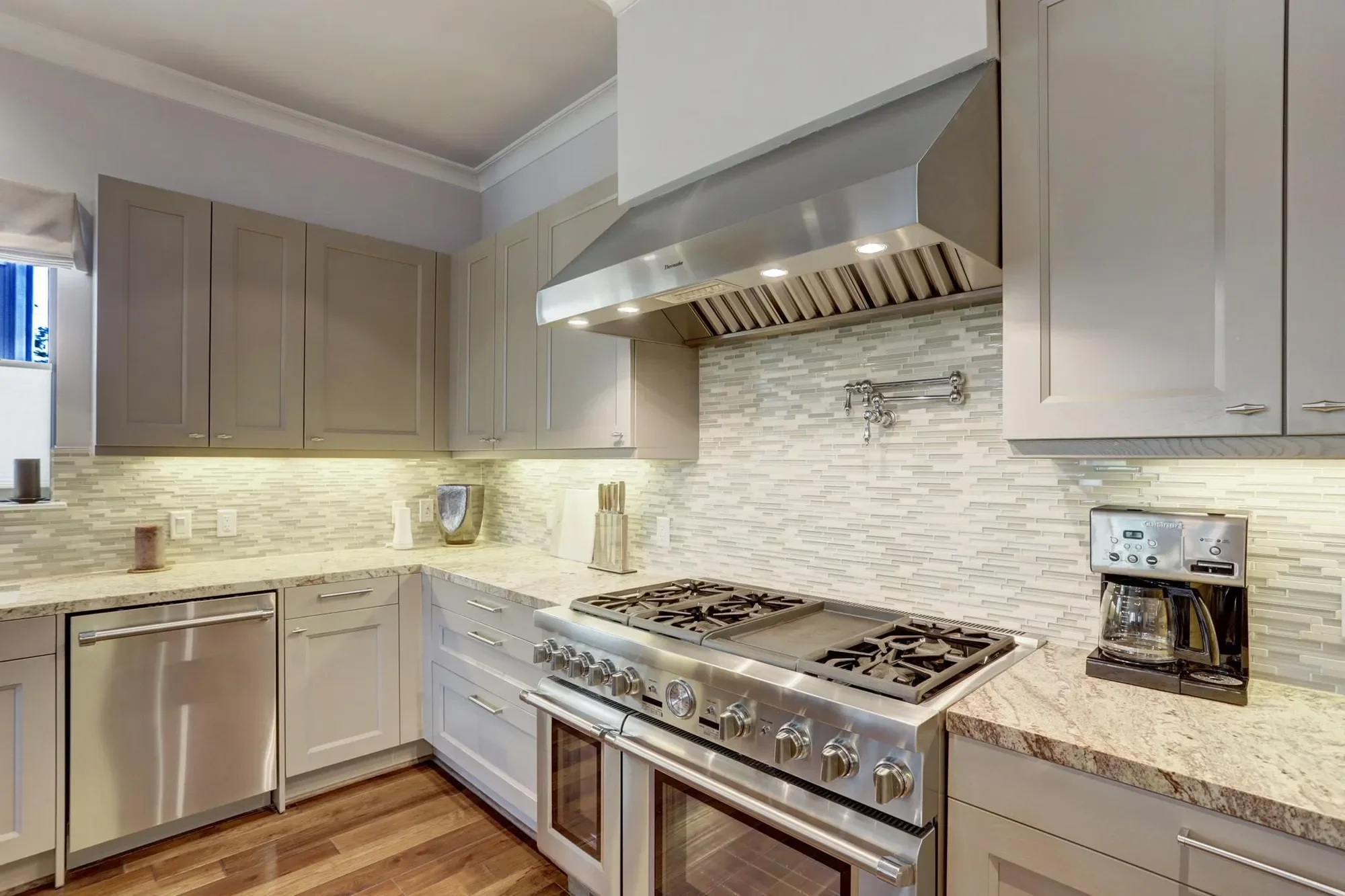 2221 Welch Street 201, Houston, Texas, United States. - Photo 10