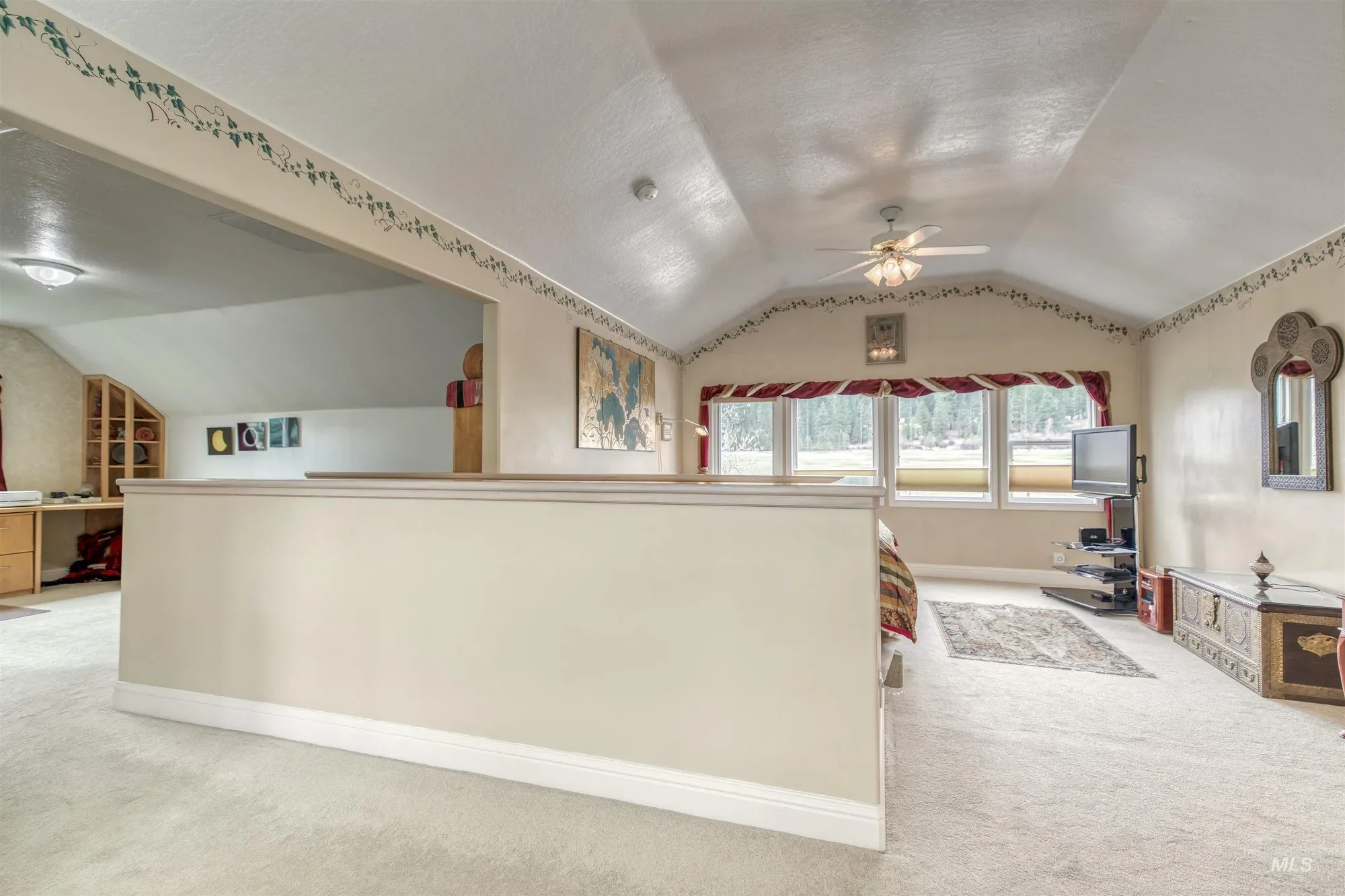Gallery photo 12