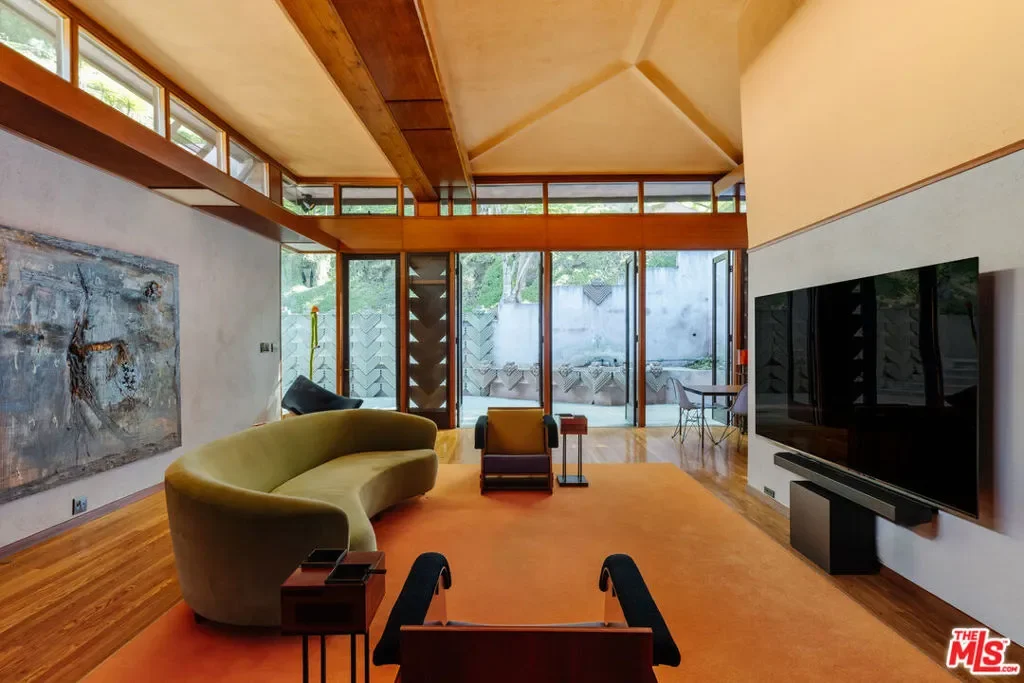7017 Senalda Road, Los Angeles, California, United States. - Photo 7