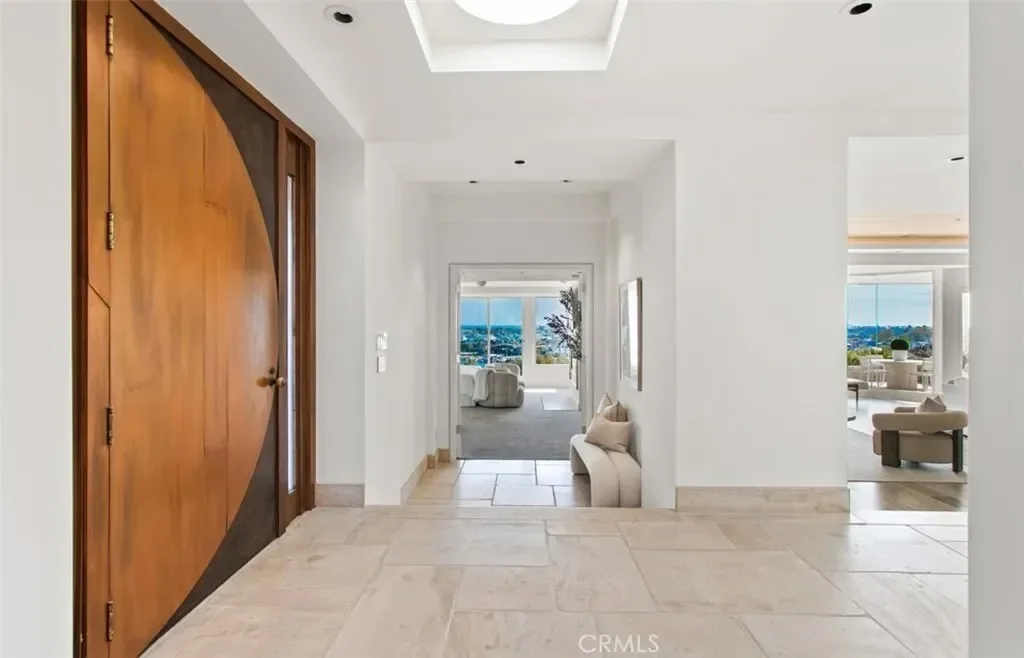 1535 Dolphin Terrace, Newport Beach, California, United States. - Photo 13