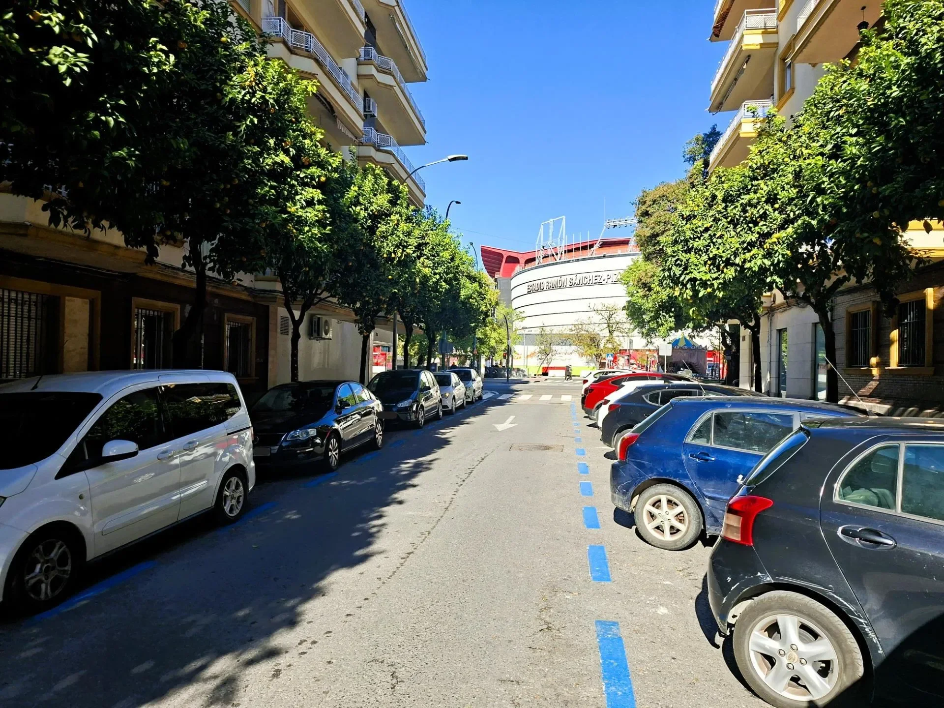 Exterior photo 4