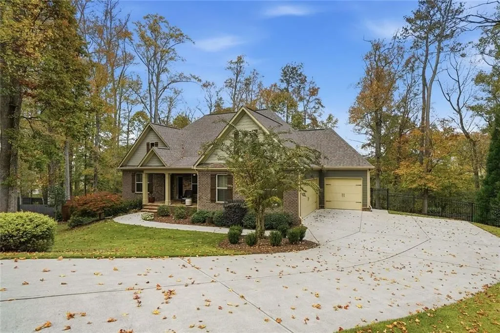 Single Family Residence in Woodstock