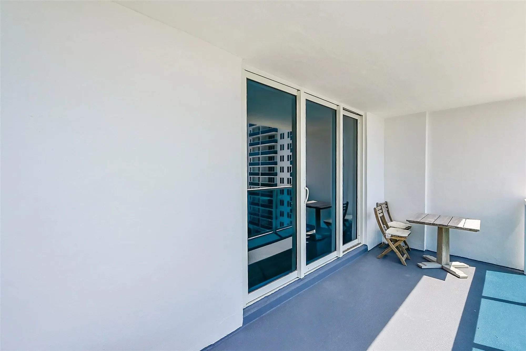 2301 Collins Ave 838, Miami Beach, Florida, United States. - Photo 11