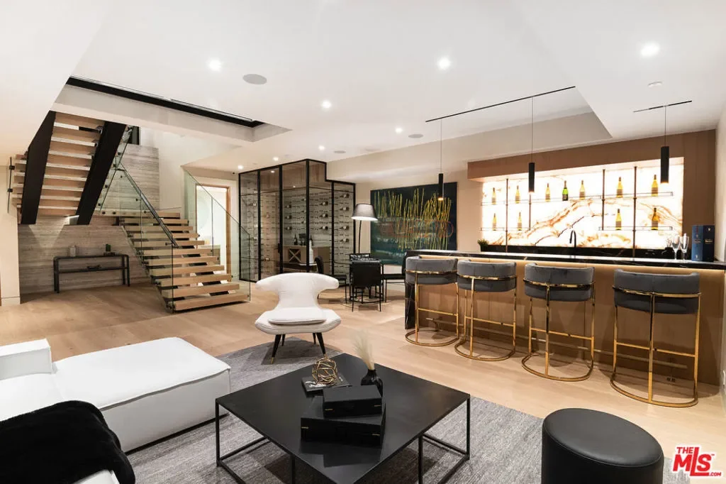 2641 Hutton Drive, Beverly Hills, California, United States. - Photo 18