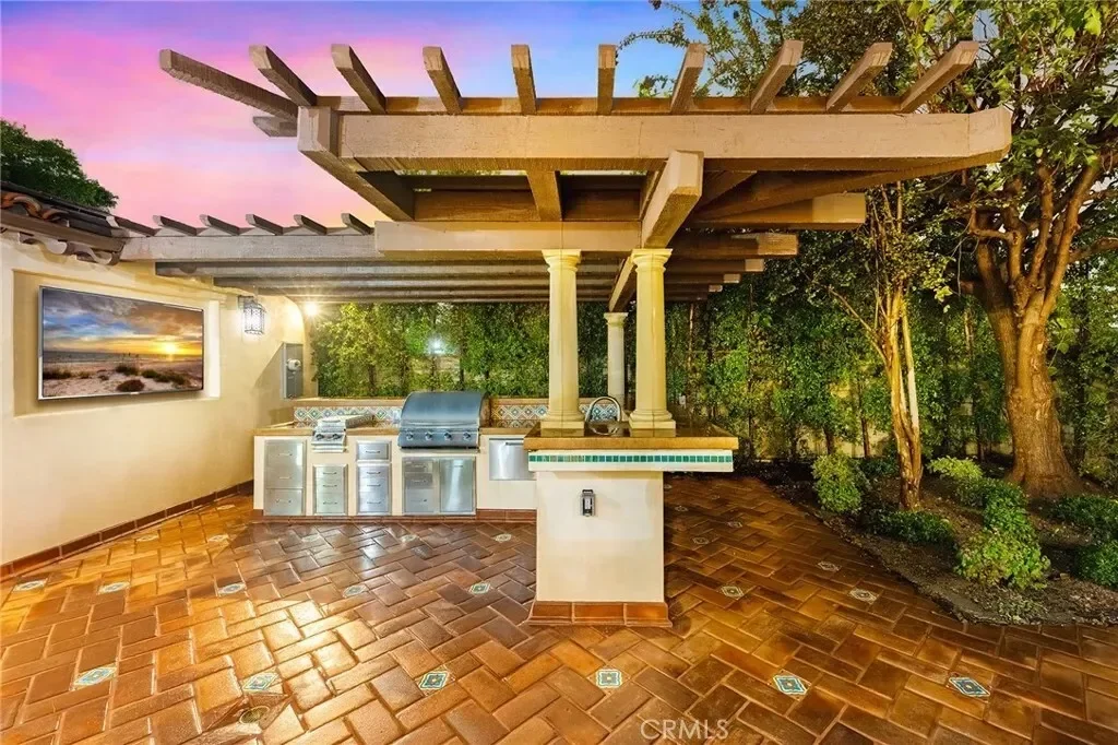 2460 Cumberland, San Marino, California, United States. - Photo 52