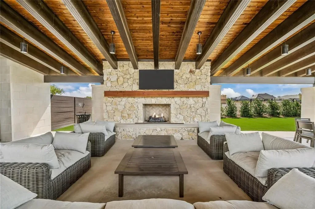 9728 Latour Court, Fort Worth, Texas, United States. - Photo 19
