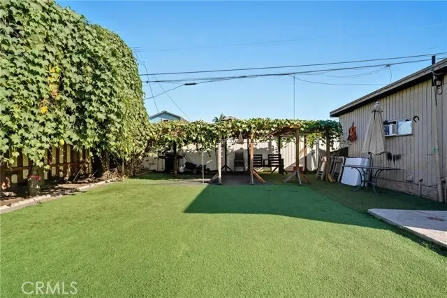 409 W Cedar St, Compton, CA 90220, Compton, California, United States. - Photo 15
