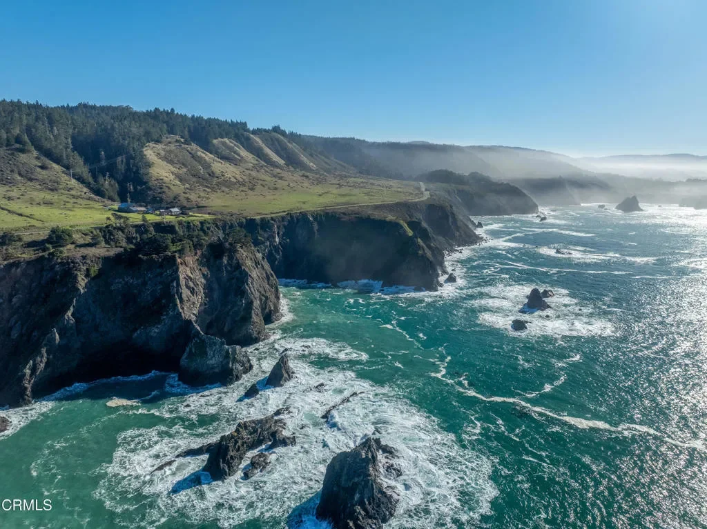 1990 S Highway 1, Albion, California, United States. - Photo 38