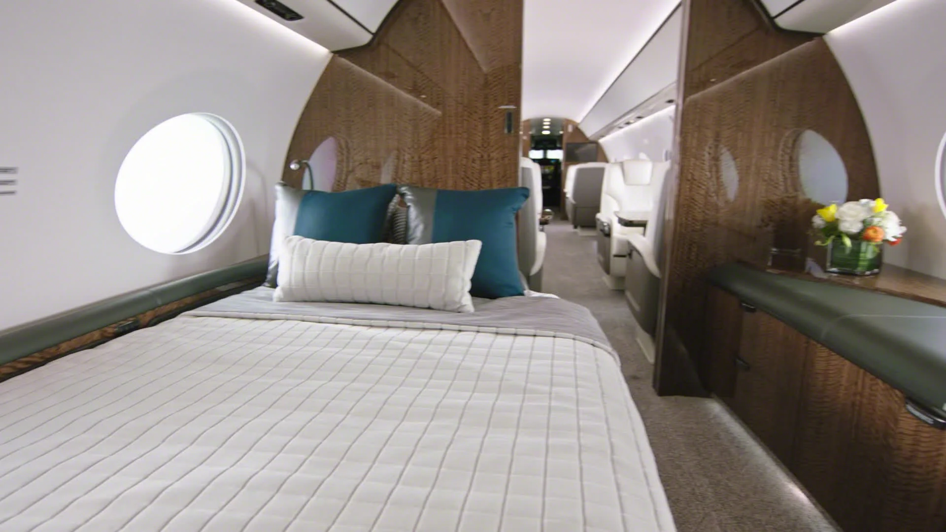 2022 Gulfstream G700 - Photo 21