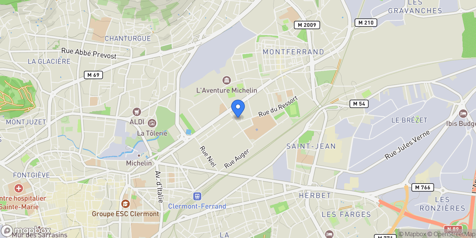 Map showing Clermont-Ferrand, Auvergne-Rhône-Alpes, France.