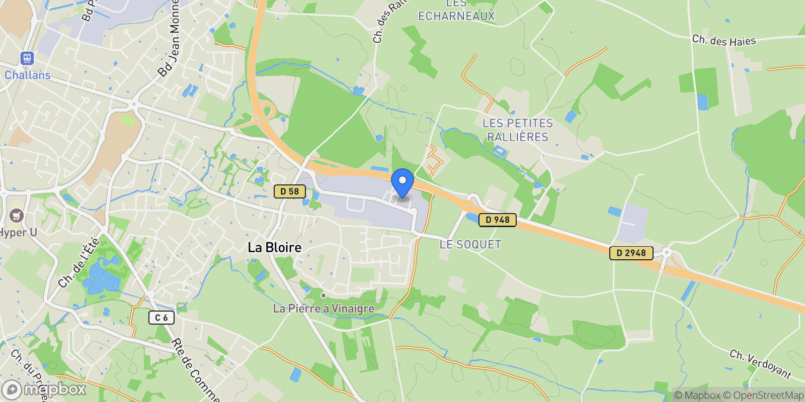 Map showing Challans, Pays de la Loire, France.