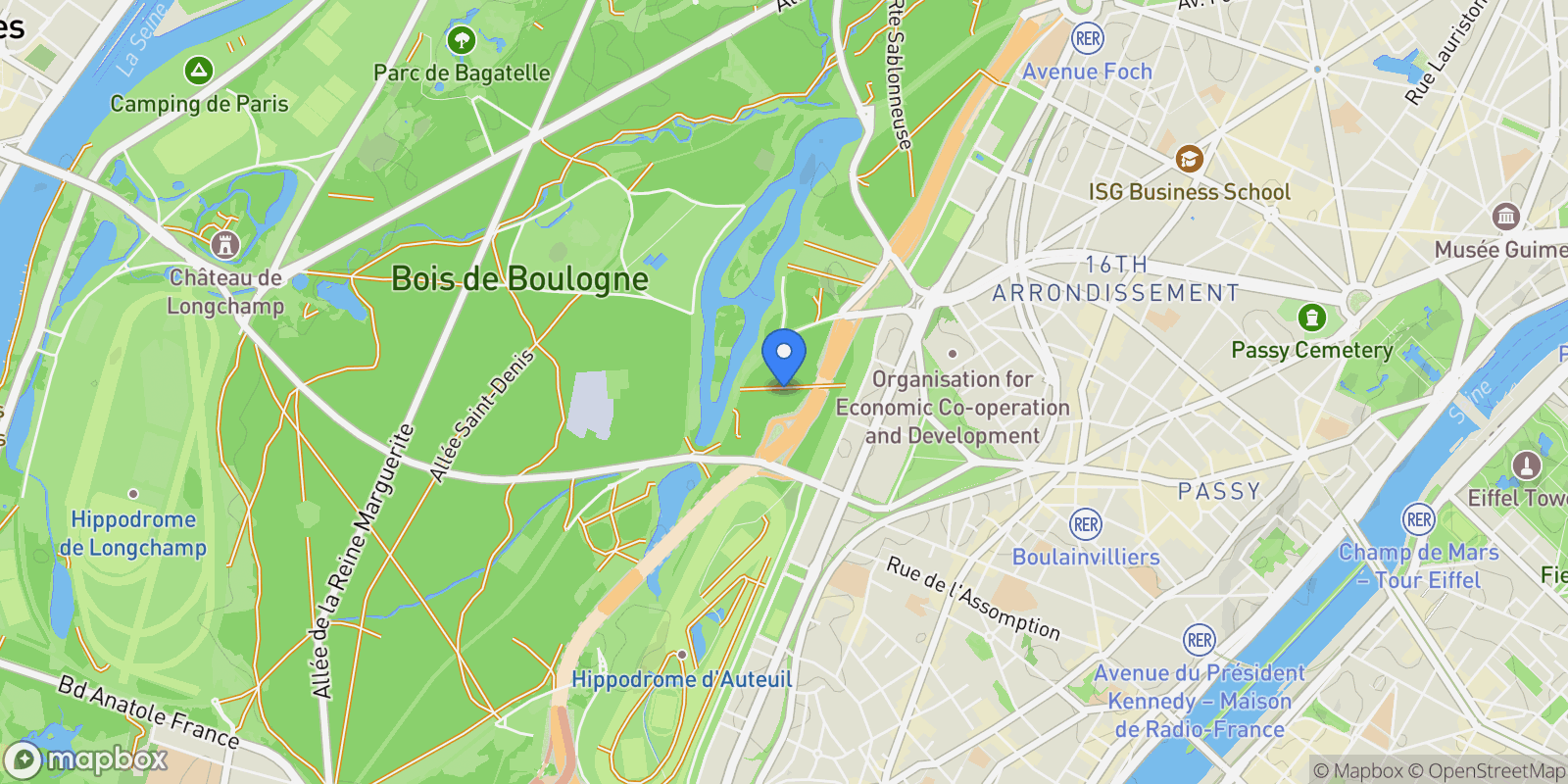 Map showing Paris, Île-de-France, France.