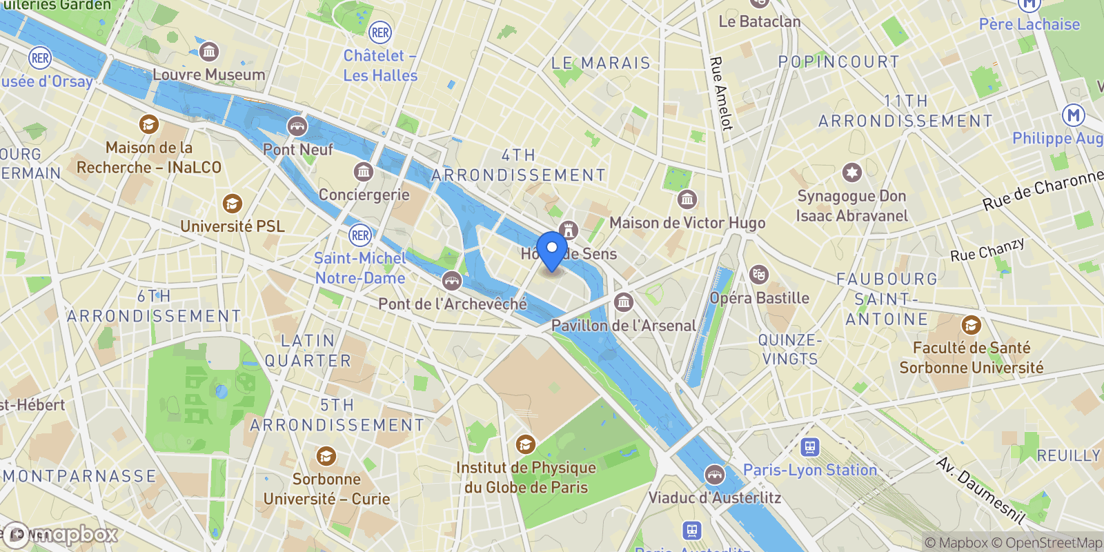 Map showing Paris, Île-de-France, France.
