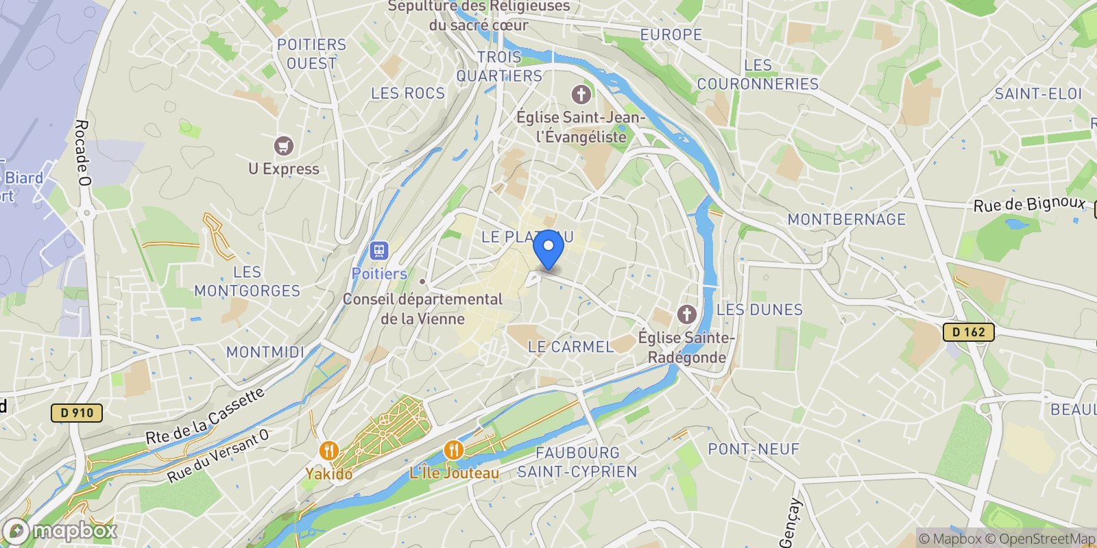 Map showing Poitiers, Nouvelle-Aquitaine, France.